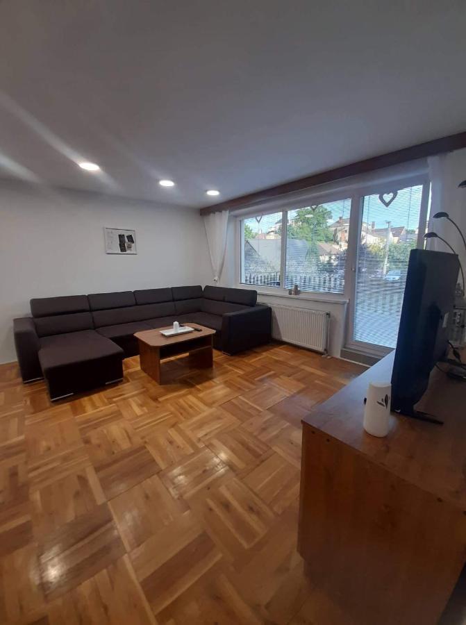 Petadvacitka Villa Česká Skalice Esterno foto