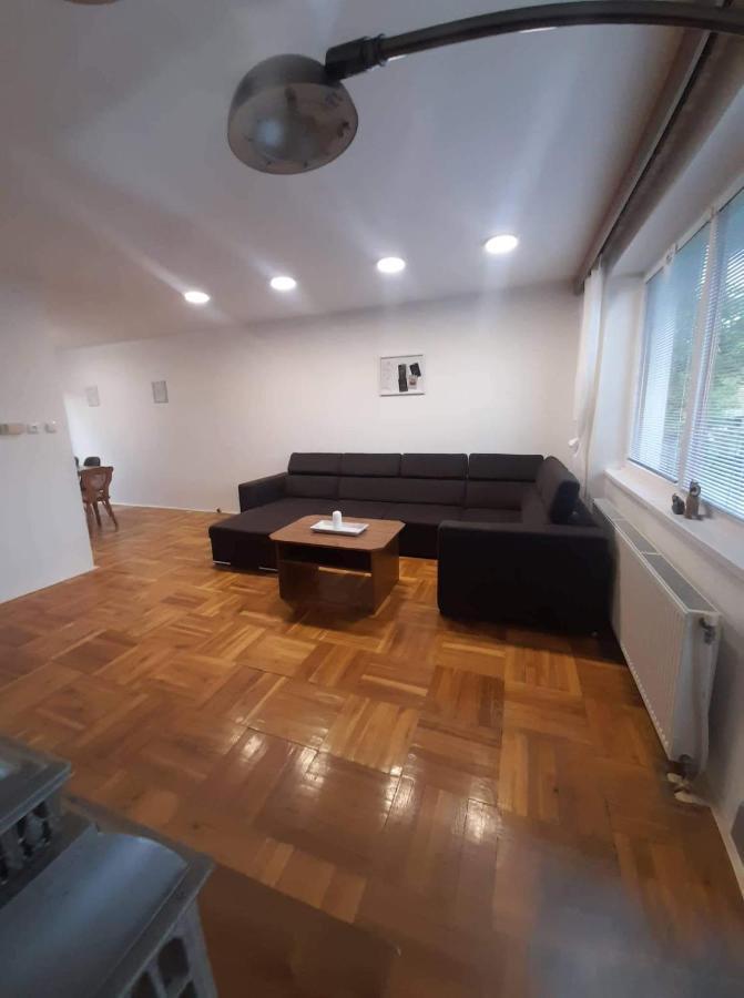 Petadvacitka Villa Česká Skalice Esterno foto